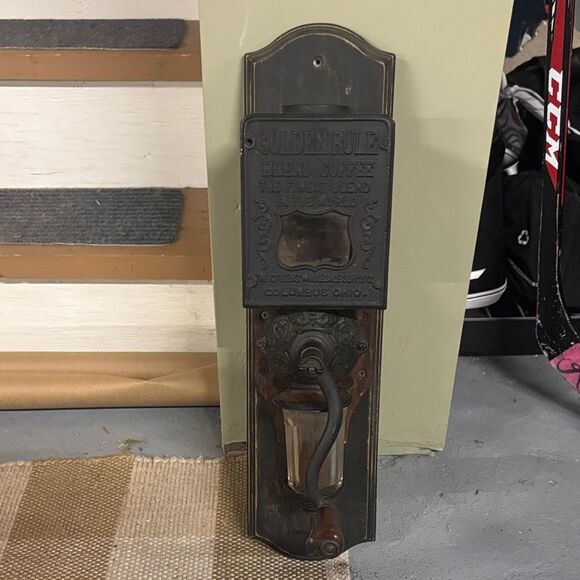 golden rule Other - Vintage Black and Brown Wall-Mounted Coffee Grinder